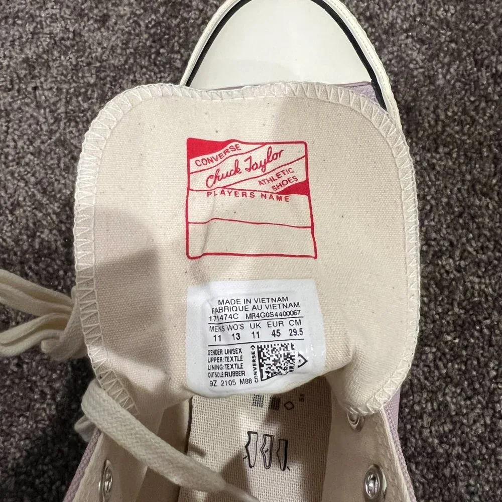 Mens lilac converse never worn size 11 - Picture 4 of 4